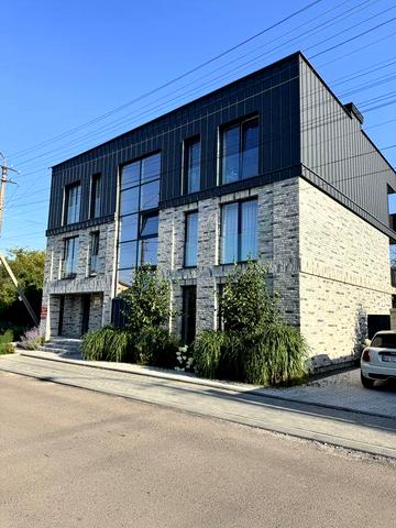Квартира 2кім з ділянкою 63.4м² 12-школа. Політон. Автовокзал