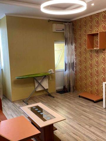 Продається 1-кімнатна квартира в Шевченківському районі Києва ЖК "Затишний"