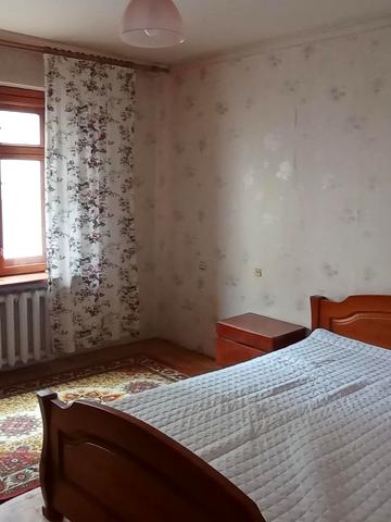 Новорічна вул., 49