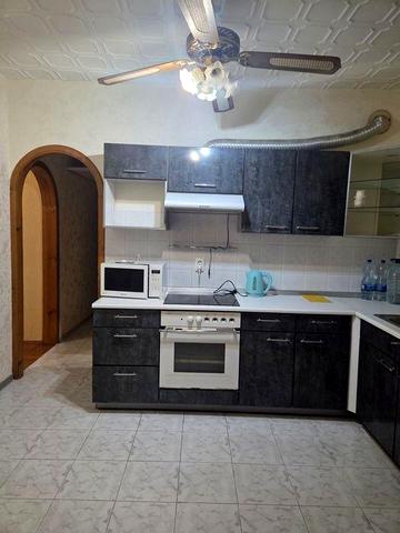 Григоренка 36, м. Позняки-3 хв.