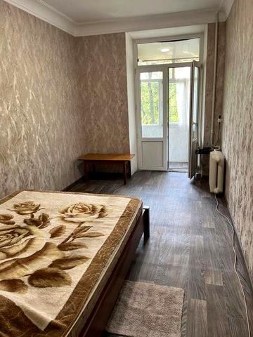 Здам 2х кімнатну квартиру в центрі.