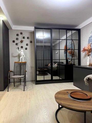 Дизайнерська 1к заг 30м2 вул. Ратушного 41 м. Олімпійська 10хв їзди