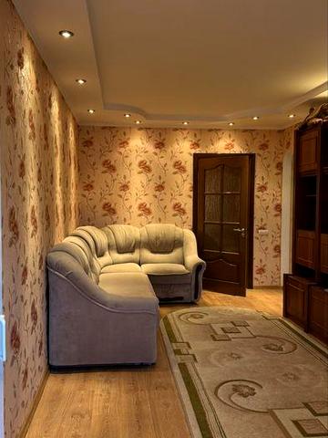 Продаж квартири з гаражем та господарськими будівлями!