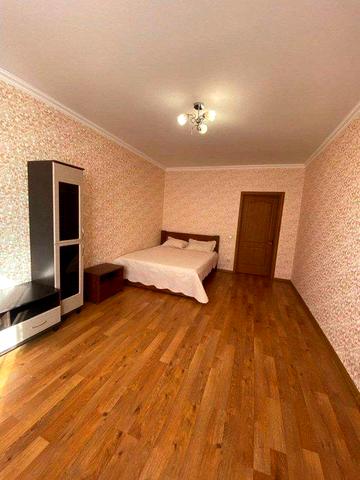 Оренда 1 кімн квартири 55 м.кв А.Ахматової 34 м.Позняки  поруч Ціна 14500 гр