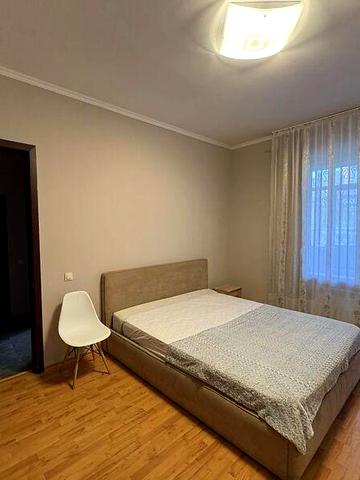 Довгострокова оренда 2к Квартира Космічна вулиця