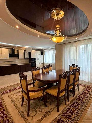 Оренда дворівневої квартири з власним гаражем по вул. Героїв Майдану, малоквартирна новобудова