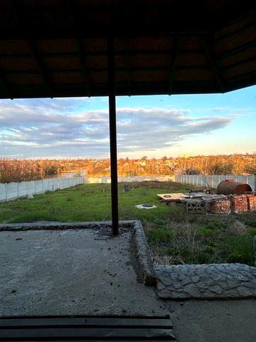 Будинок (коробка) 130 м² + цоколь 83 м² біля ставка | 5 хв до Полтава | 16 соток