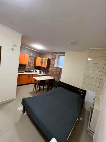 Здається по Місячно Квартира - студія  масив Східний