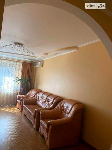 Продаж 3к Квартира Карпенка-Карого вулиця