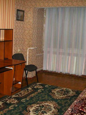 Пропонується 2-кім.  М. Лівобережна, Русанівка, Ентузіастів