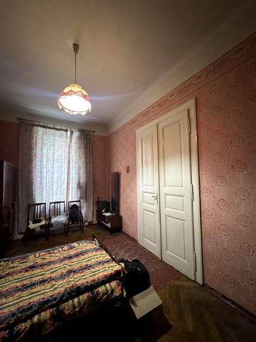 2-кімнатна квартира, вул. Першотравнева.