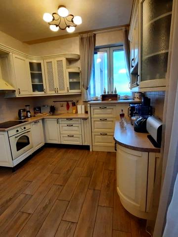 Сімферопольська вул., 2-П