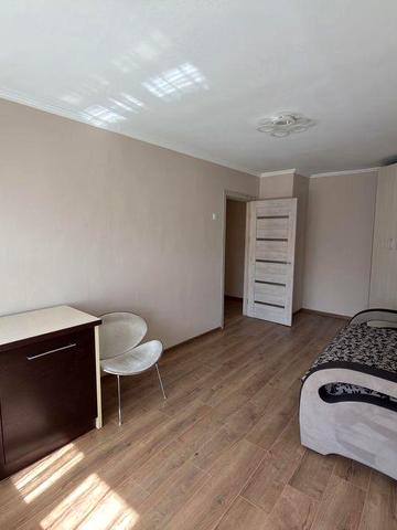 Оренда 1- км  квартира по вул . Проспект Незалежності .