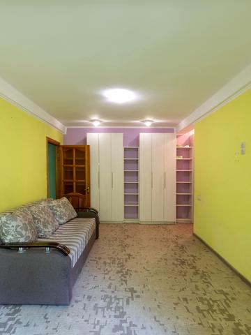 Академіка Булаховського вул., 28-Б