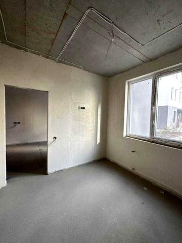 Продам  коммерцию в ЖК Вентум с отдельным входом со двора ! 31.7 м² , улица Сахорова ,Крыжановка ЖК Вентум