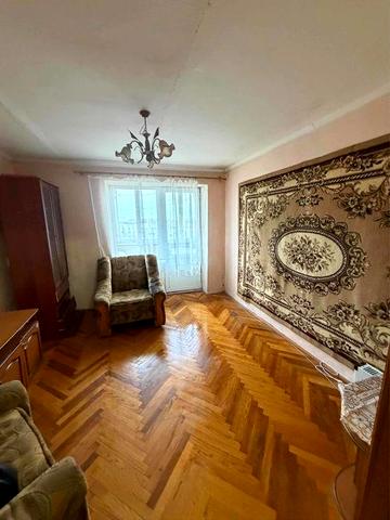 здається квартира на пасічній