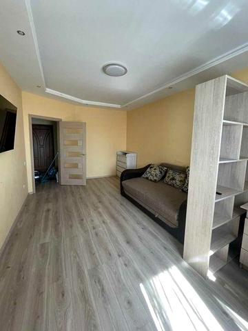 Оренда 1-к квартири на вул. Зелена