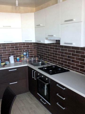 Сімейна вул., 6