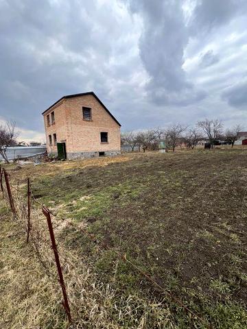 Продам будинок з землею 16соток,5хв від  Білоі Церкви