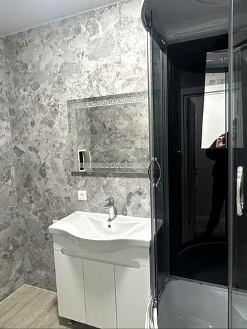 Продаж 3 кімнатної квартири по вул.Зінченка 5 ( р-н Шкільний)