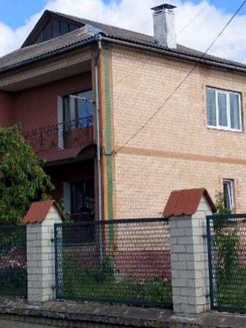 Продаж 5к Дім Молодіжна вулиця