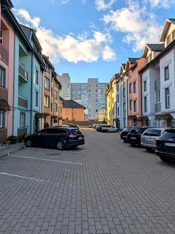 Продаж 3к Квартира Лисика вулиця ЖК Винная Гора