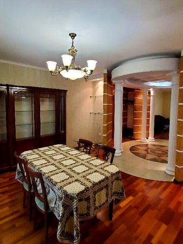 Продаж 4к Квартира Соборна (Леніна) вулиця
