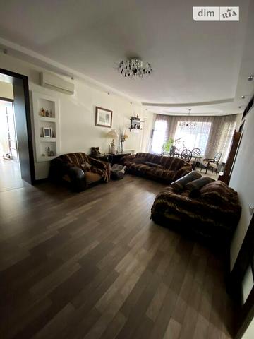 Продаж 3к Квартира Шкільна вулиця