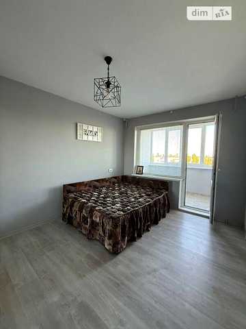 Продаж 3к Квартира Космонавтів вулиця