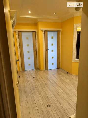Продаж 3к Квартира Павла Скоропадського вулиця