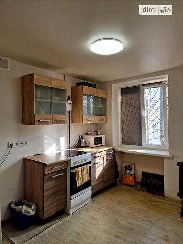 Продаж 1к Квартира Універсальна вулиця