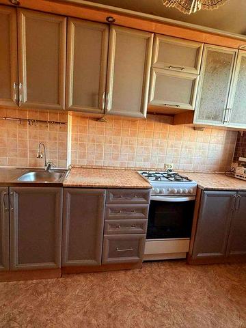 Продам 2-кімнатну квартиру на Катрановці, ТОРГ, орієнтир район автосалону Кіа