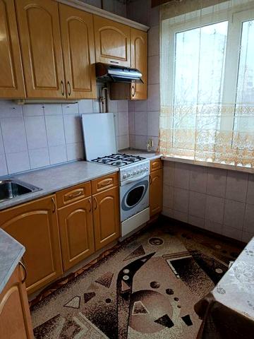 Здається з 19.04-2х к.кв вул Захарівська Куренівка