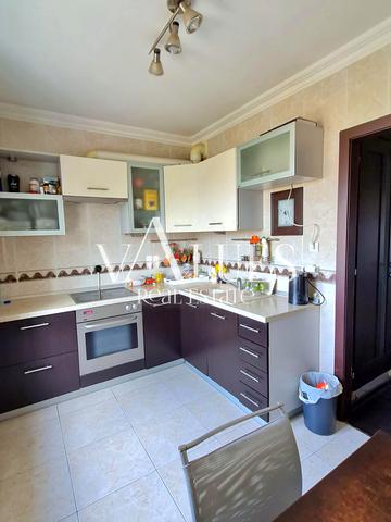 Срібнокільська вул., 14