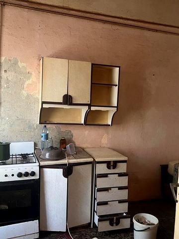 2-к, центр, поруч з пл. Петефі