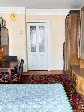 Оренда 2-к кв ЦЕНТР , Васильянок -Дністровська (ринок). Другий поверх. Вільна .