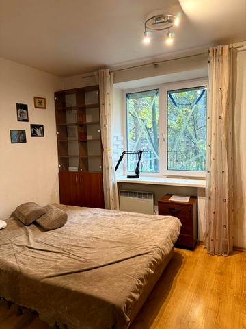 Анатолія Соловяненка вул., 369б