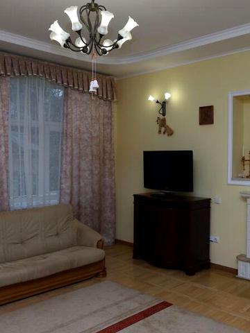 Довгострокова оренда 3к Квартира Сліпого Йосипа вулиця