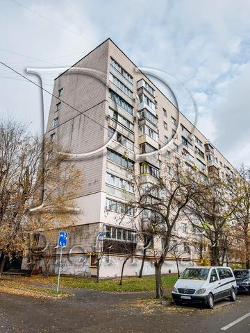 Хорольська вул., 10