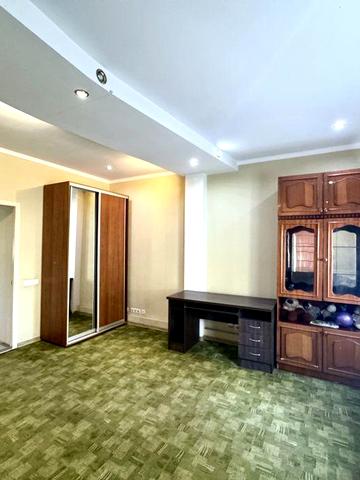 Здається будинок 1 кімн. Комунарський космос