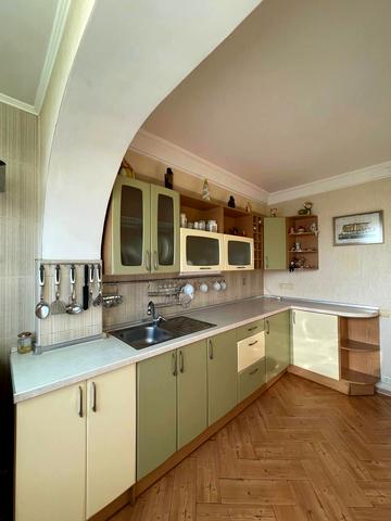 Івана Котляревського бульв. (Праці), 8