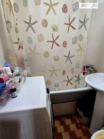Продаж 1к Квартира Універсальна вулиця