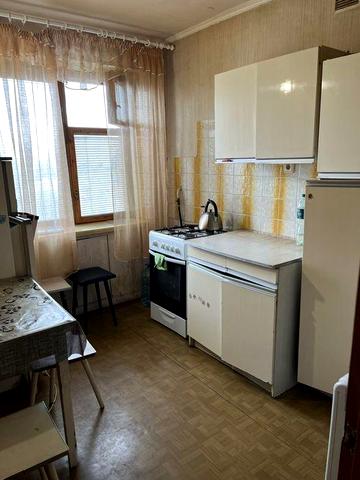 Сдам 1 ком квартиру . Метро Дворец Спорта .Стадионный проезд 13. 7/9