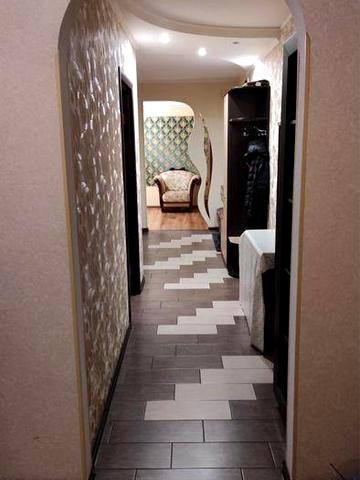 Продам трьохкімнатну  квартиру