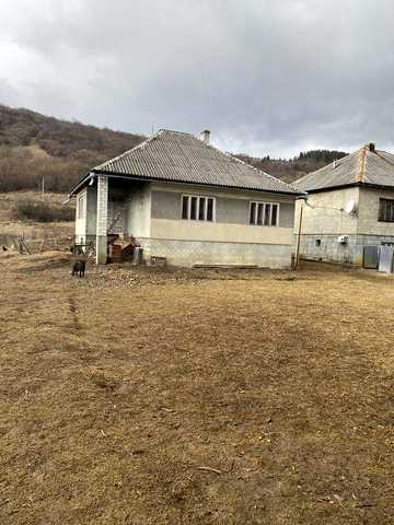 Продам новозбудований в с. Н. Ворота з земельною ділянкою