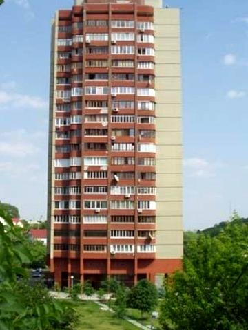 Старонаводницька вул., 8-А