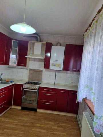 Продам 2х этажный дом на Залютино