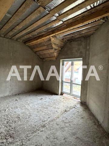 Продається двоповерховий котедж із власною земельною ділянкою!