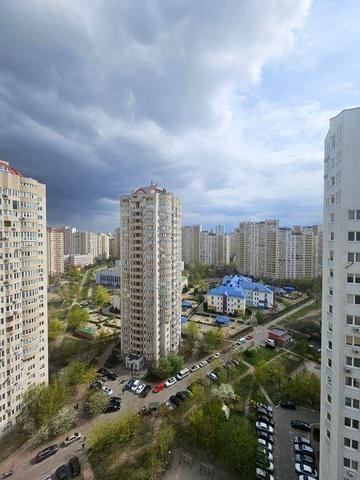 Здам однокімнатну Урлівська 23б, метро Осокорки! Позняки!