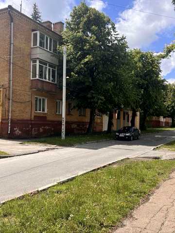 Продам 2-х кімнатну кв. в центрі міста вул. Коцюбинського